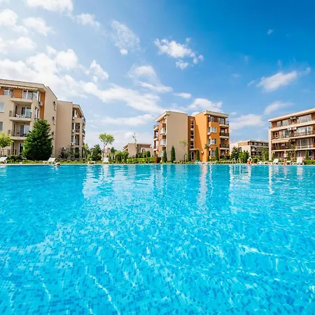 アパート Orchid Garden