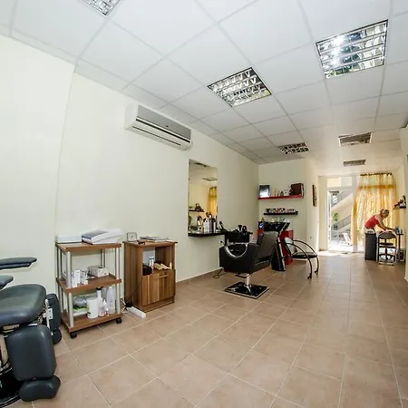 Orchid Garden アパート *