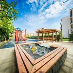 Orchid Garden * ساني بيتش